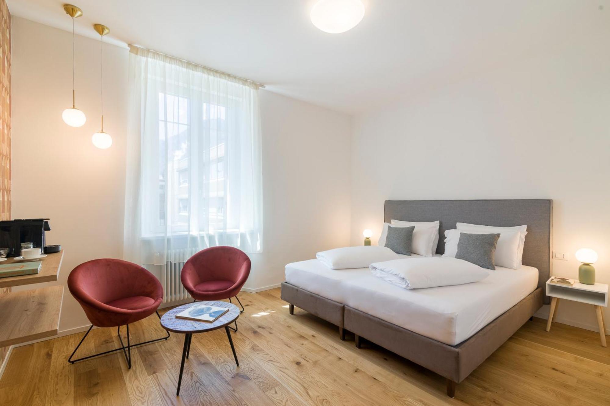 Electric Rooms & Suites 特伦托 外观 照片