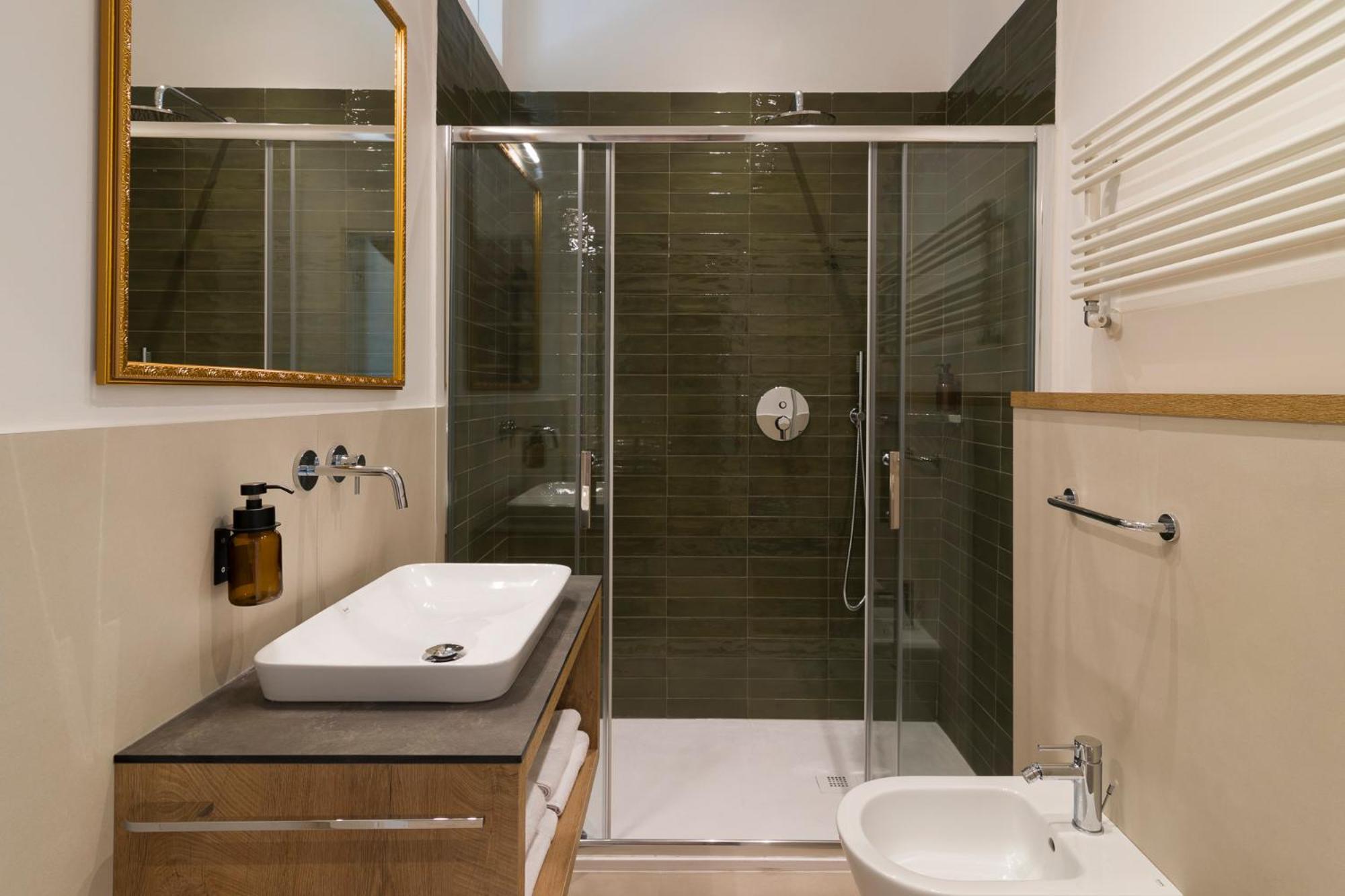 Electric Rooms & Suites 特伦托 外观 照片
