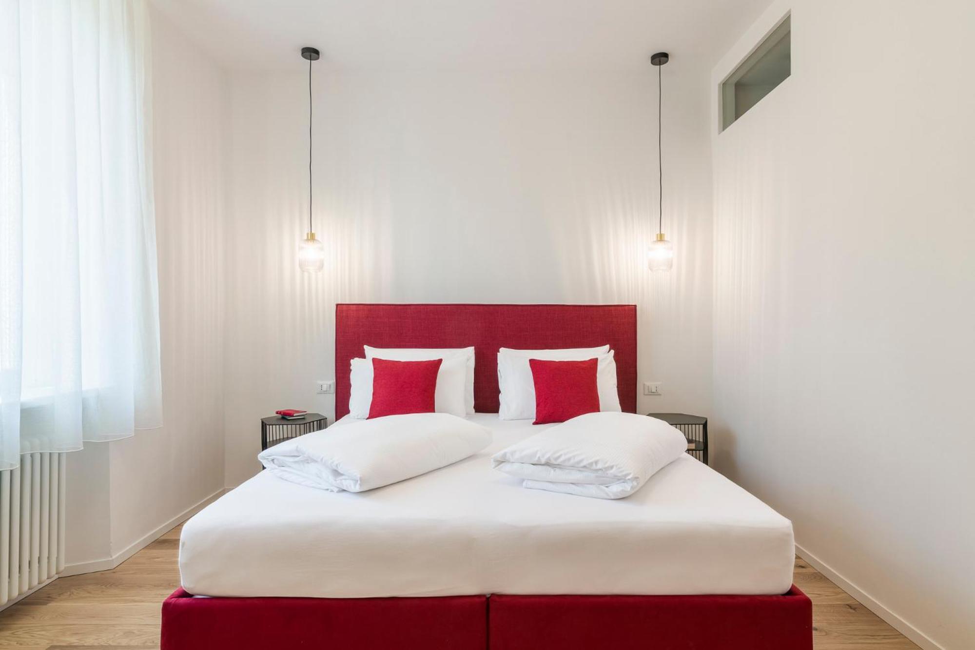 Electric Rooms & Suites 特伦托 外观 照片